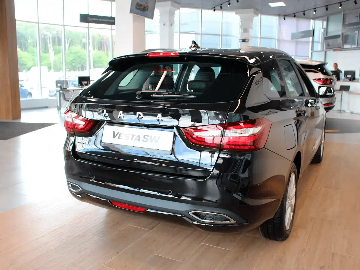 Lada Vesta SW - фото №4