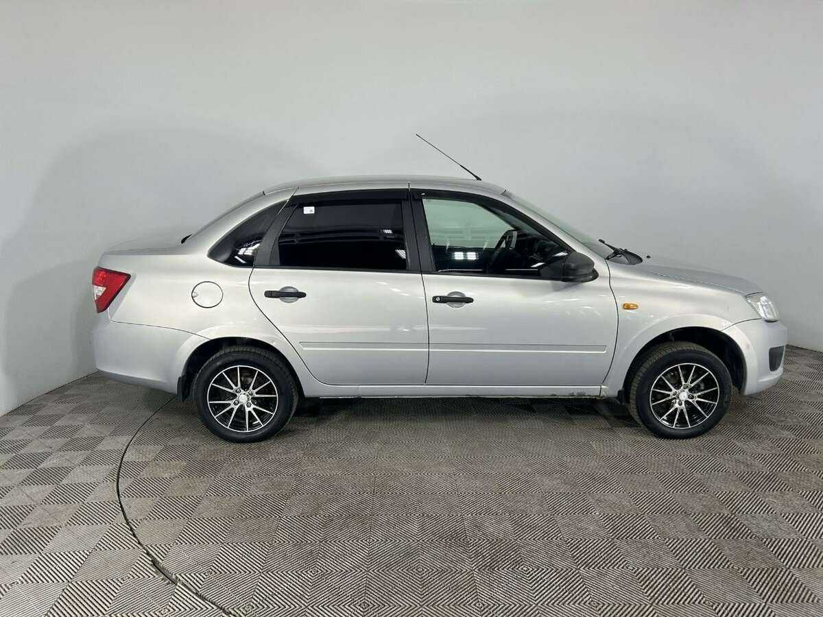 Lada (ВАЗ) Granta, 2017 - фото №4